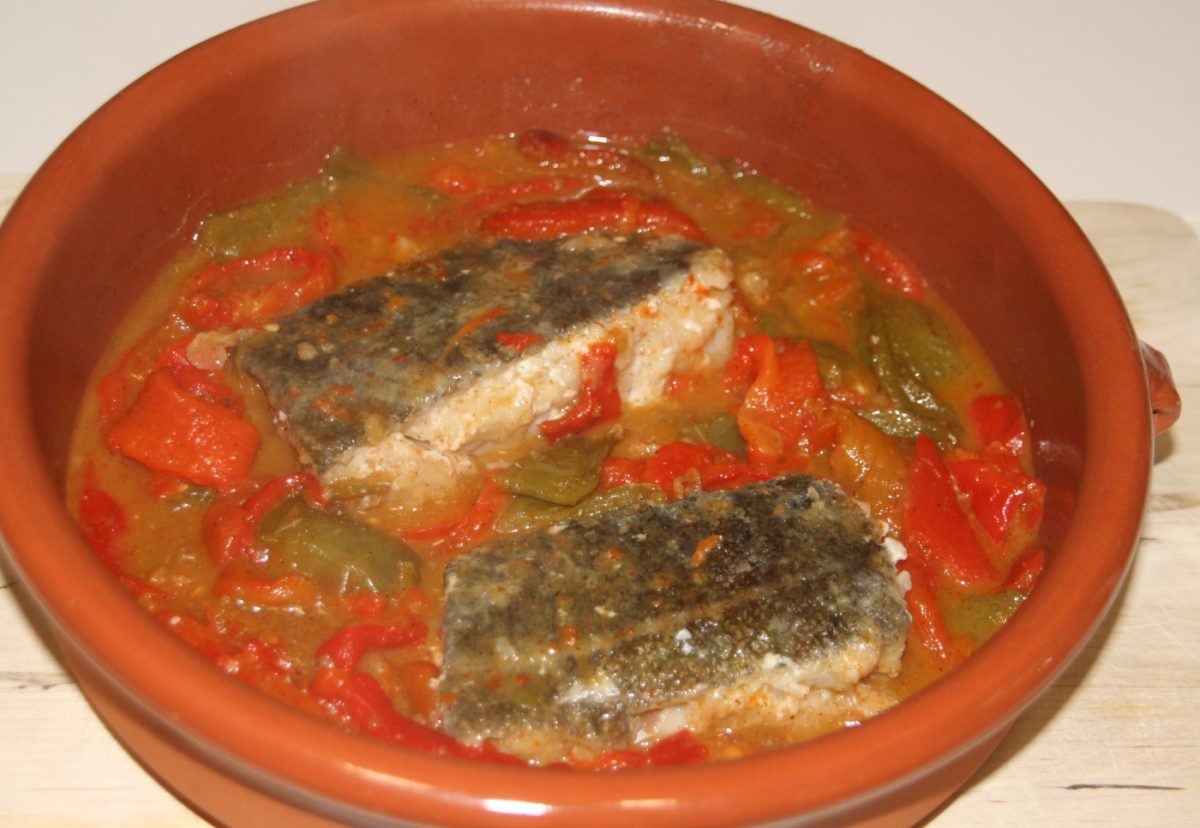 Bacalao a la tranca con pimientos asados
