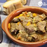 Ternera guisada. Carne gobernada