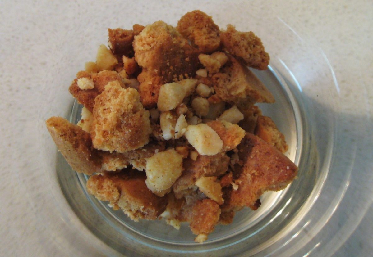Copa de yogurt con crema de turrón