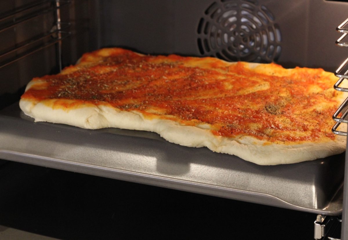 Pizza casera cuatro quesos