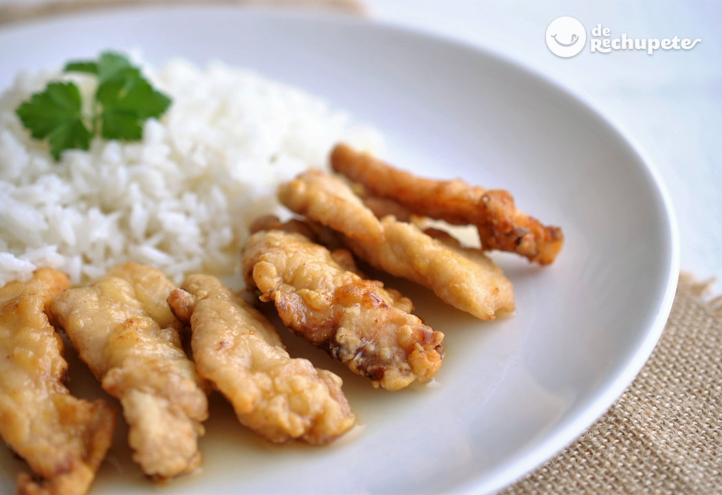 Pollo al limón con arroz blanco. Receta china fácil
