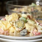 Ensalada alemana de patatas y salchichas
