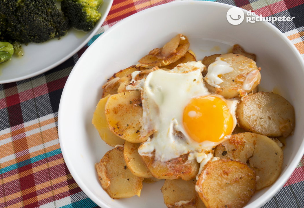 Patatas en adobillo, receta socorrida