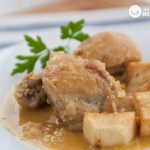 Cómo hacer pollo en pepitoria casero