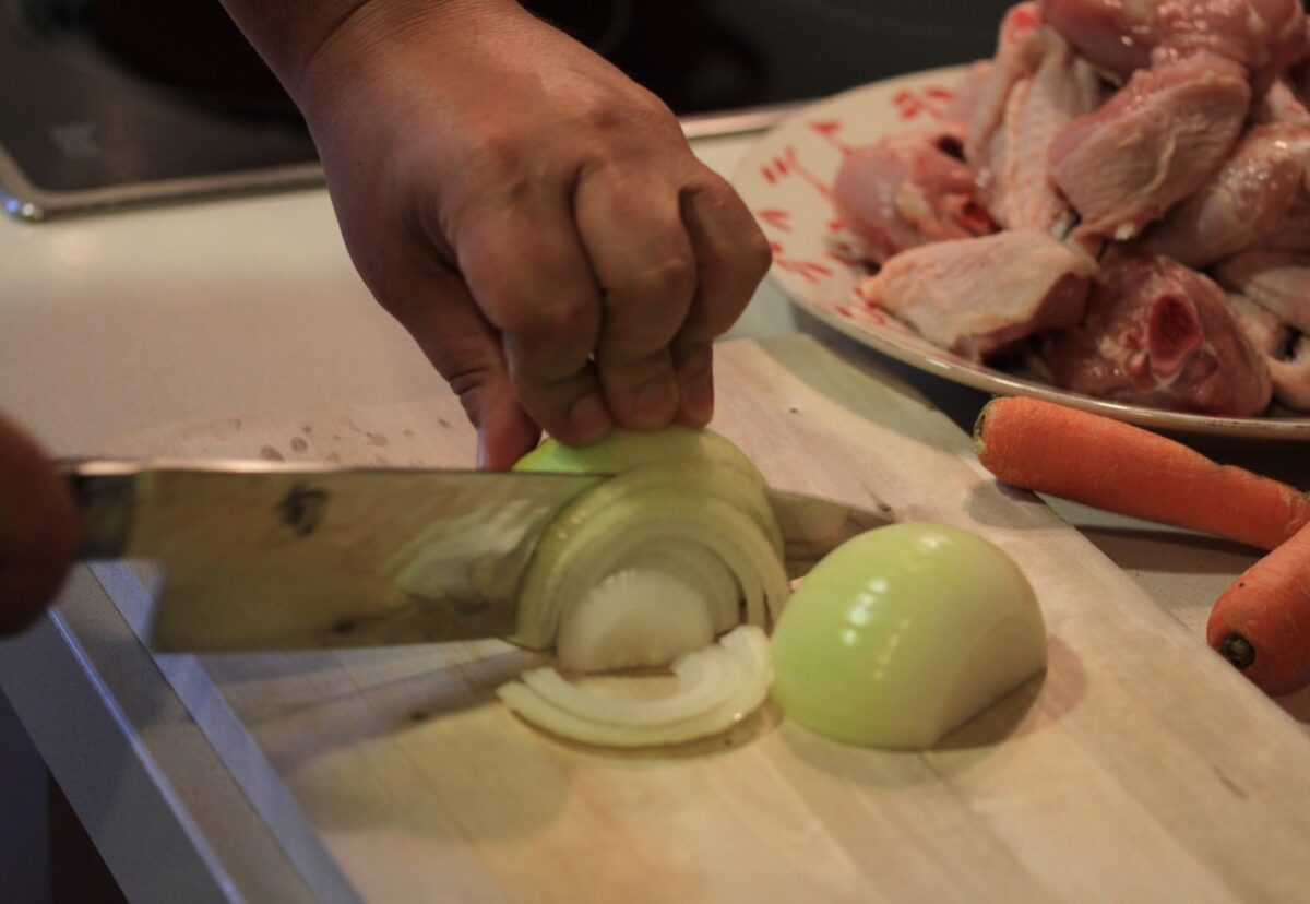 Pollo a la cerveza, el guiso fácil más sabroso
