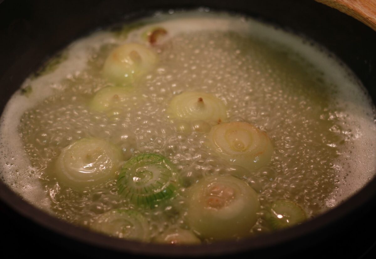 Cebollitas francesas glaseadas. Cómo glasear verduras