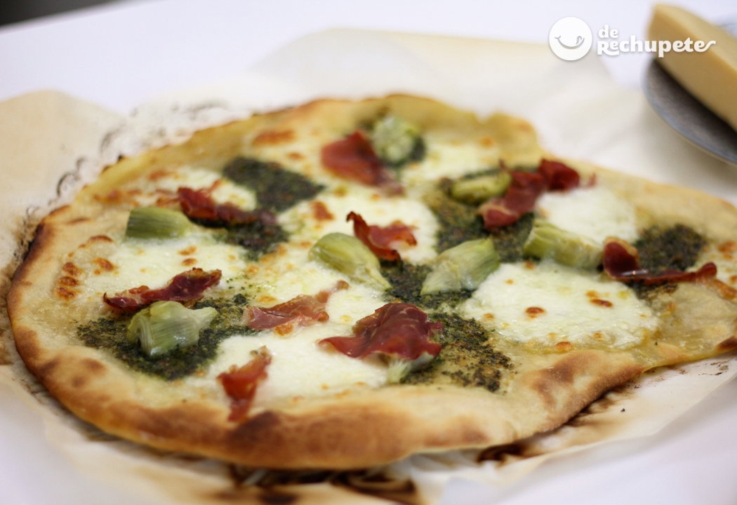 Pizza al pesto