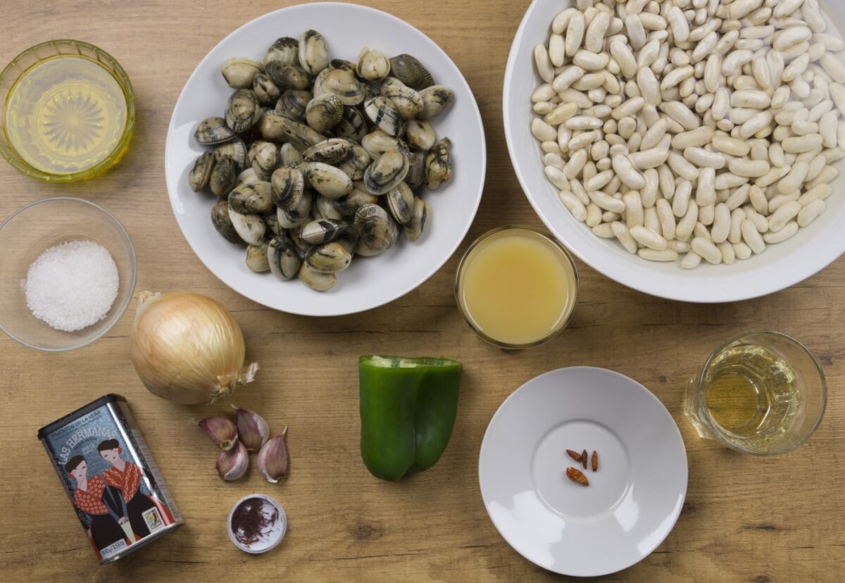 Fabes con almejas, receta tradicional asturiana