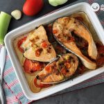 Rodajas de salmon al horno. Un plato rápido, sabroso y fácil.