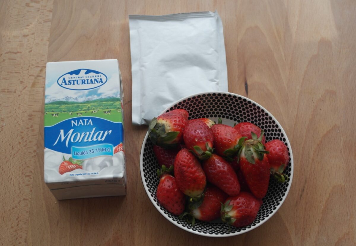 Mousse de fresas con 3 ingredientes