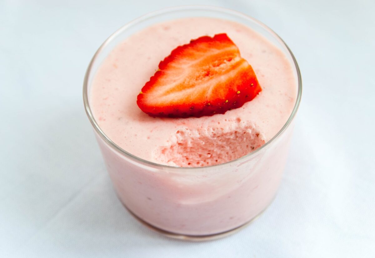 Mousse de fresas con 3 ingredientes