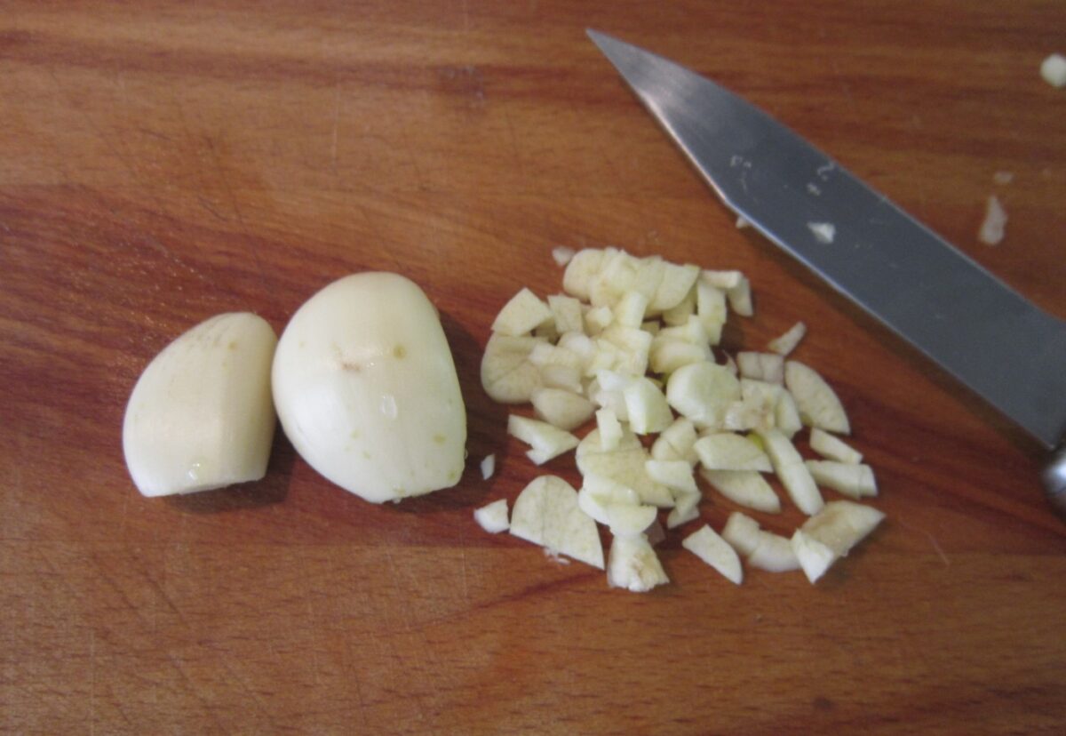 Conejo en salsa. Guiso de conejo