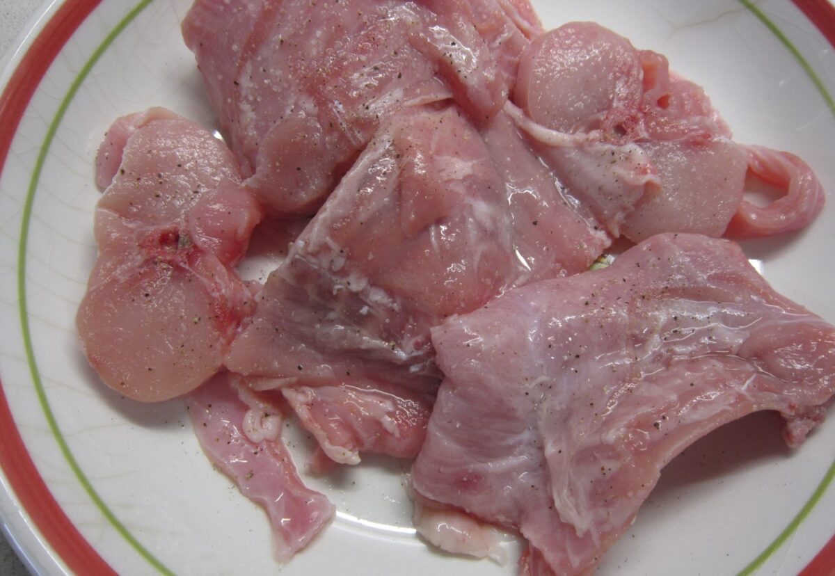 Conejo en salsa. Guiso de conejo