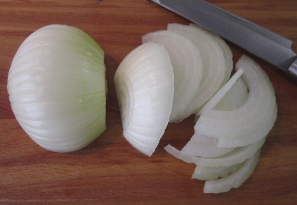 Conejo en salsa. Guiso de conejo