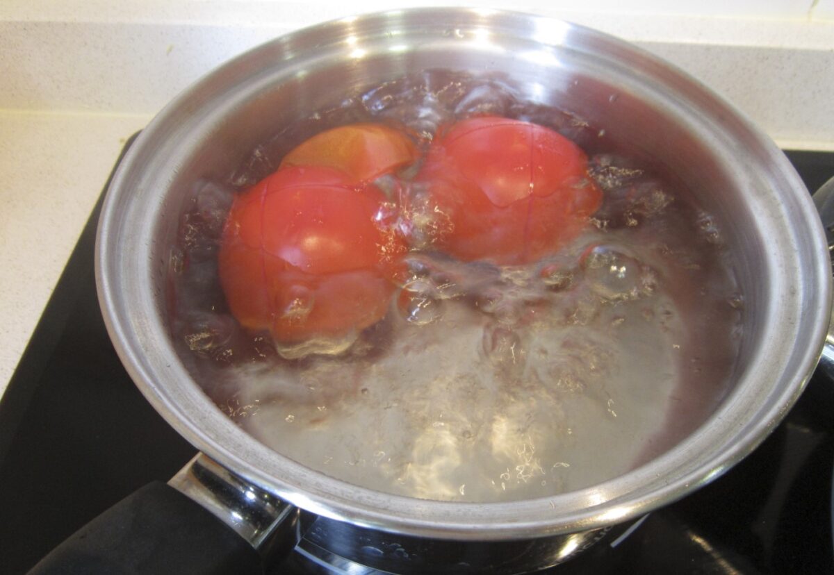 Conejo en salsa. Guiso de conejo