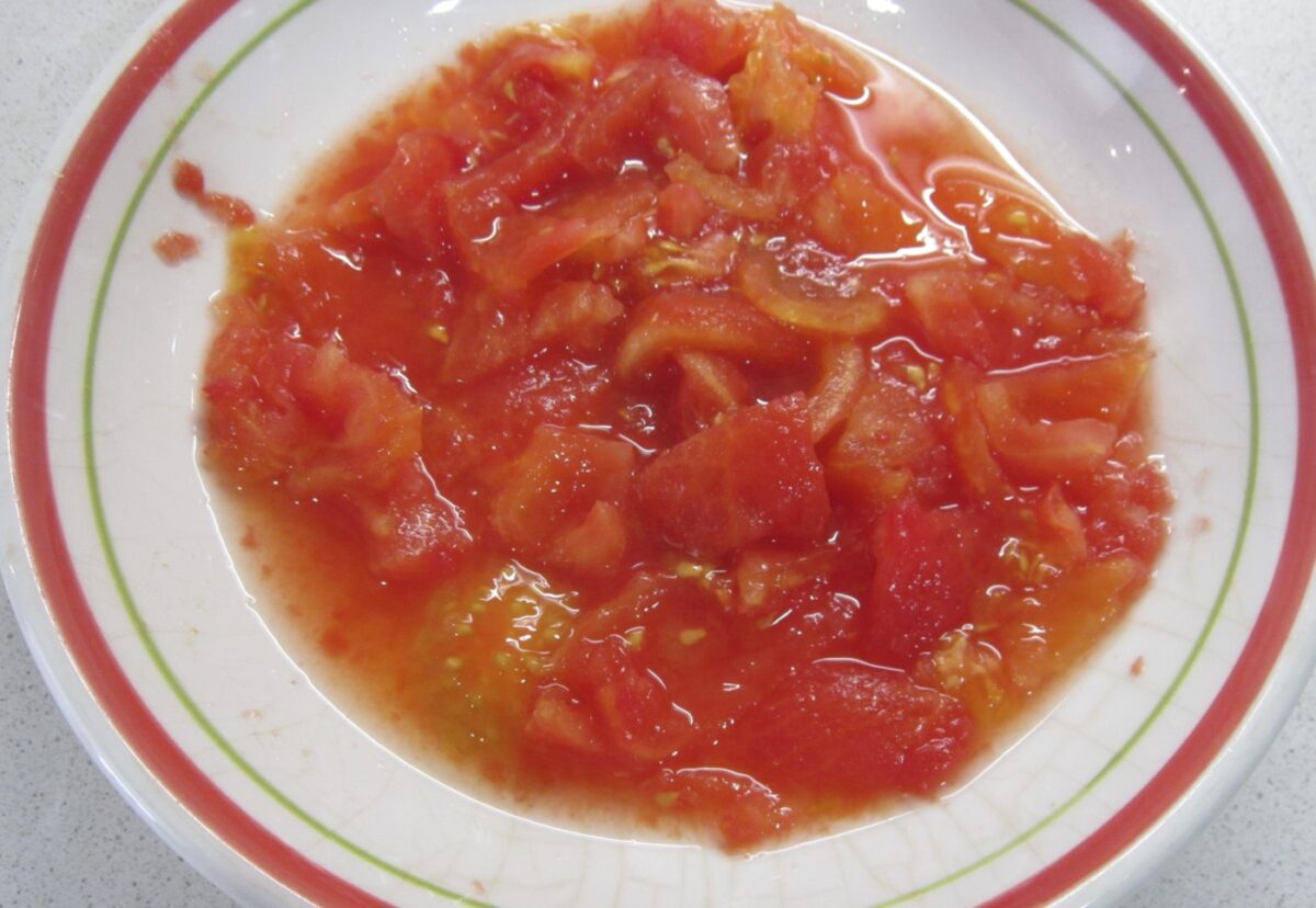 Conejo en salsa. Guiso de conejo