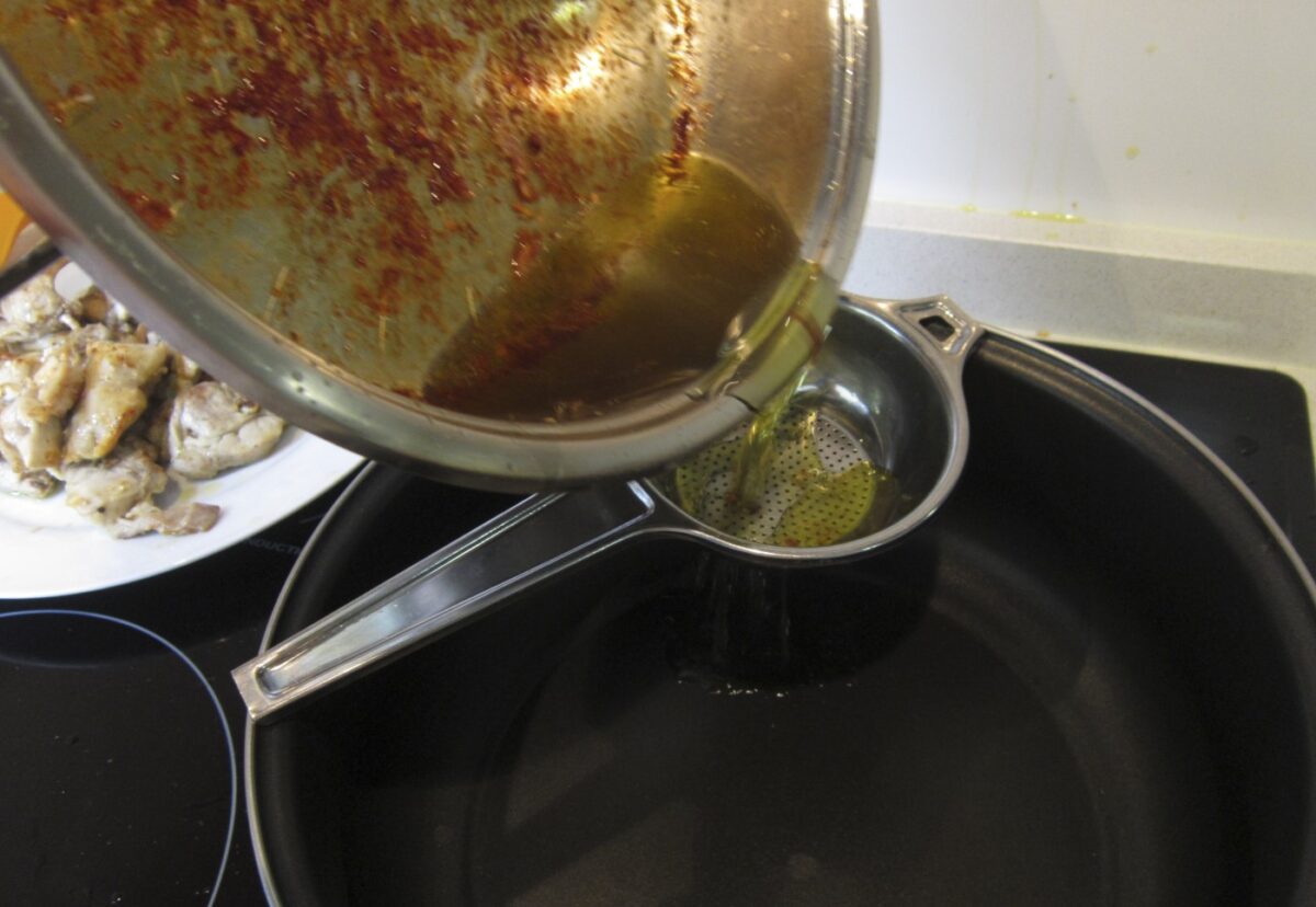 Conejo en salsa. Guiso de conejo