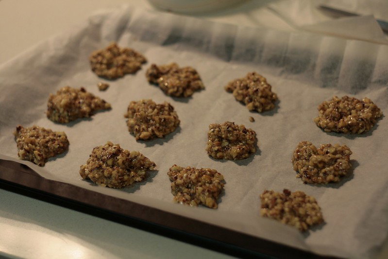 Galletas de avellana y chocolate sin harina