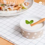 Cómo hacer una salsa de yogur