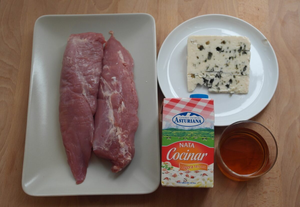 Solomillo de cerdo con salsa de queso