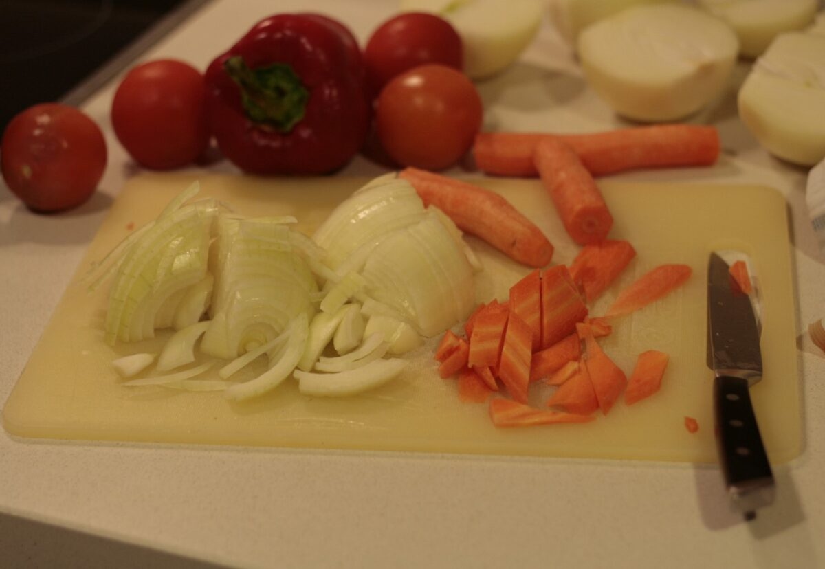 Espirales con langostinos al curry