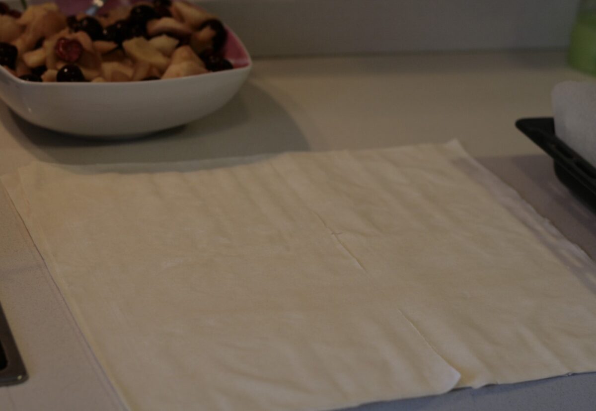 Strudel de cerezas del Jerte y manzanas