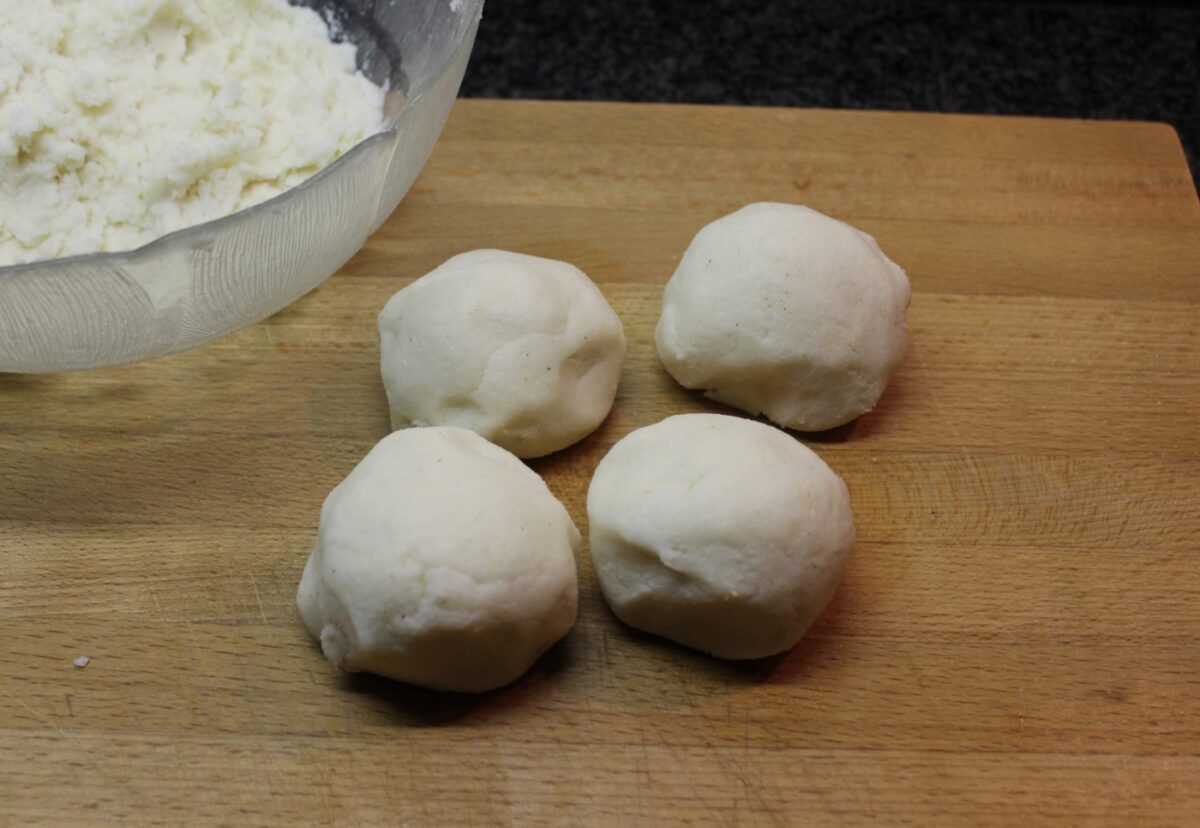 Arepas rellenas con pollo