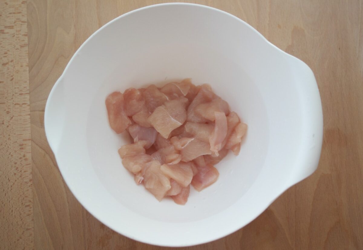 Pollo con almendras al estilo chino