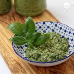 Pesto con nueces. Salsa italiana muy fácil y barata
