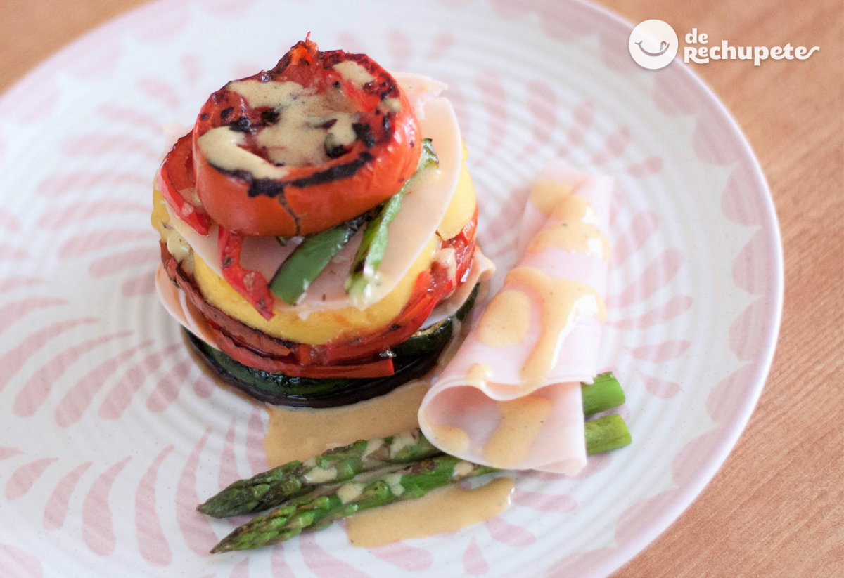 Timbal de verduras con pavo