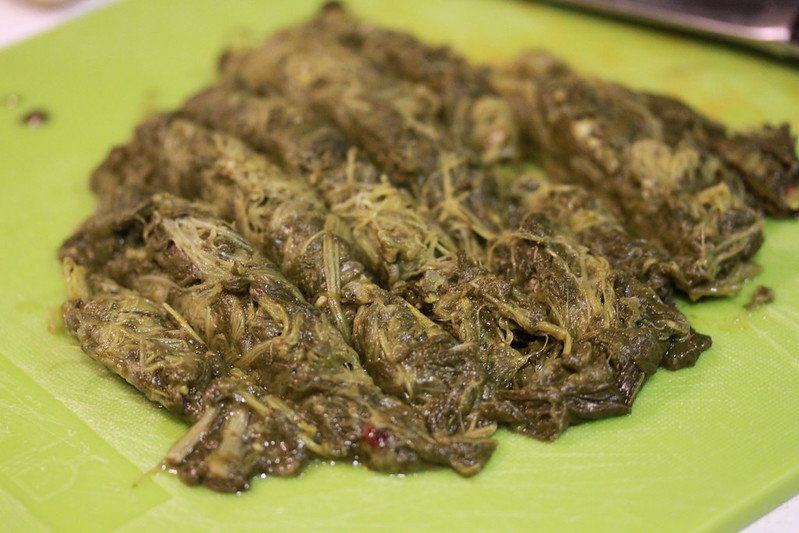 Tortilla con grelos y chorizo