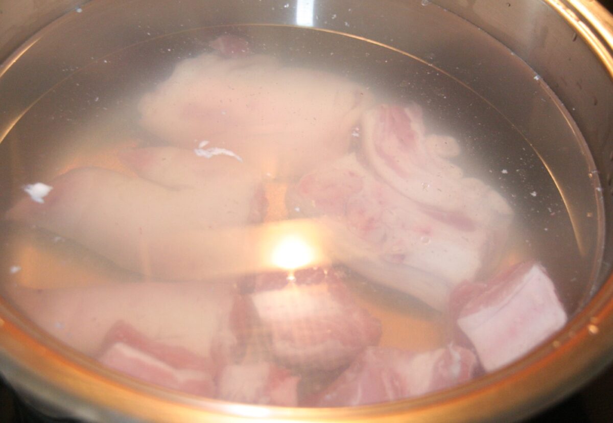 Guiso de garbanzos o garbanzas canarias