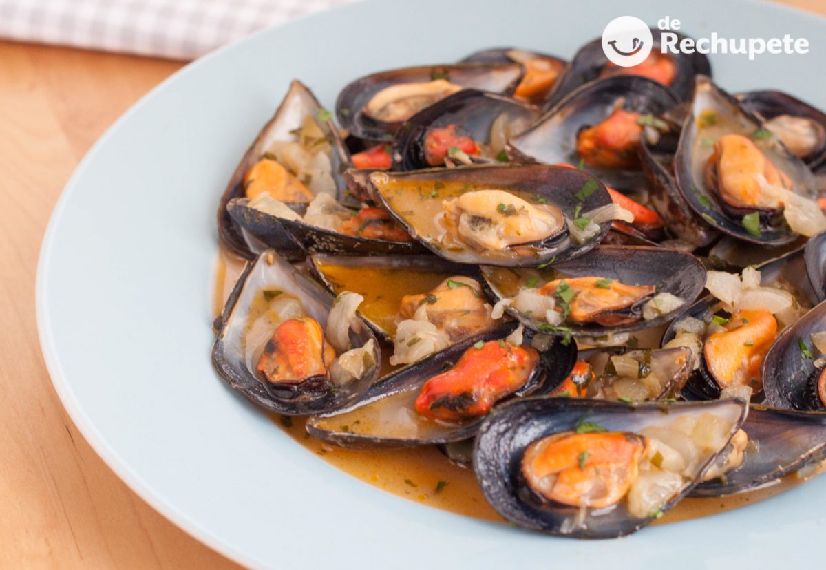 Mejillones en salsa a la marinera