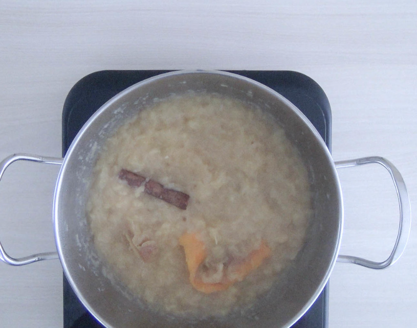 Filloas rellenas de compota de manzana