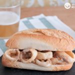 Bocata o bocadillo de calamares rebozados casero