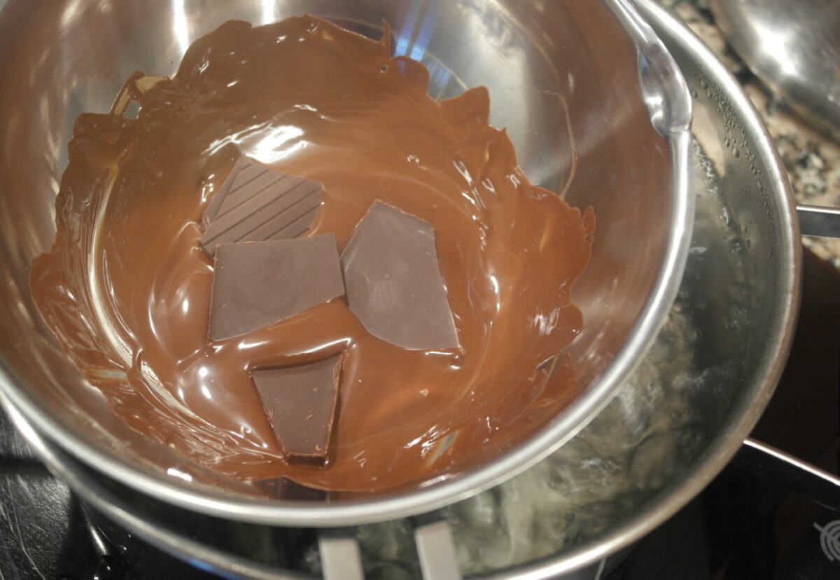 Bombones de chocolate y naranja