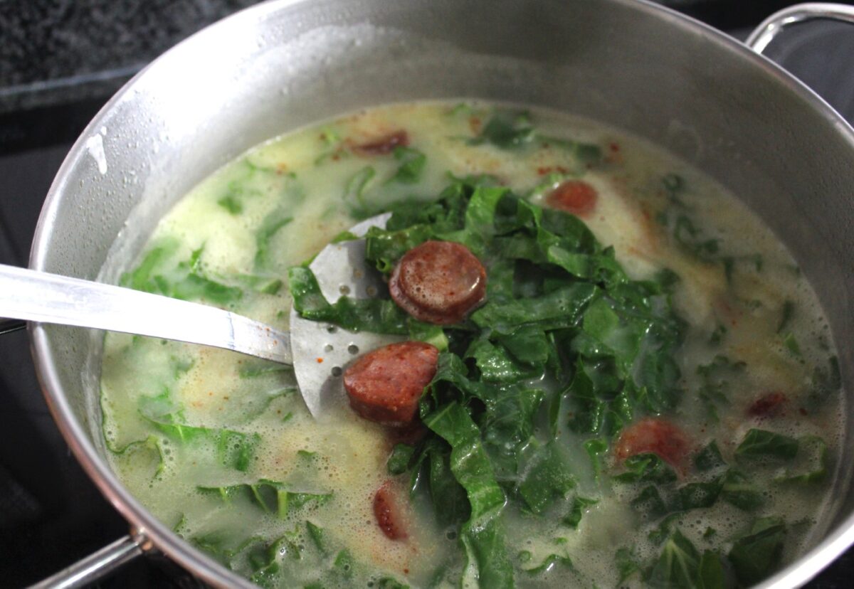 Caldo verde portugués
