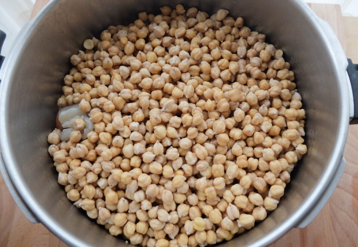Callos con garbanzos