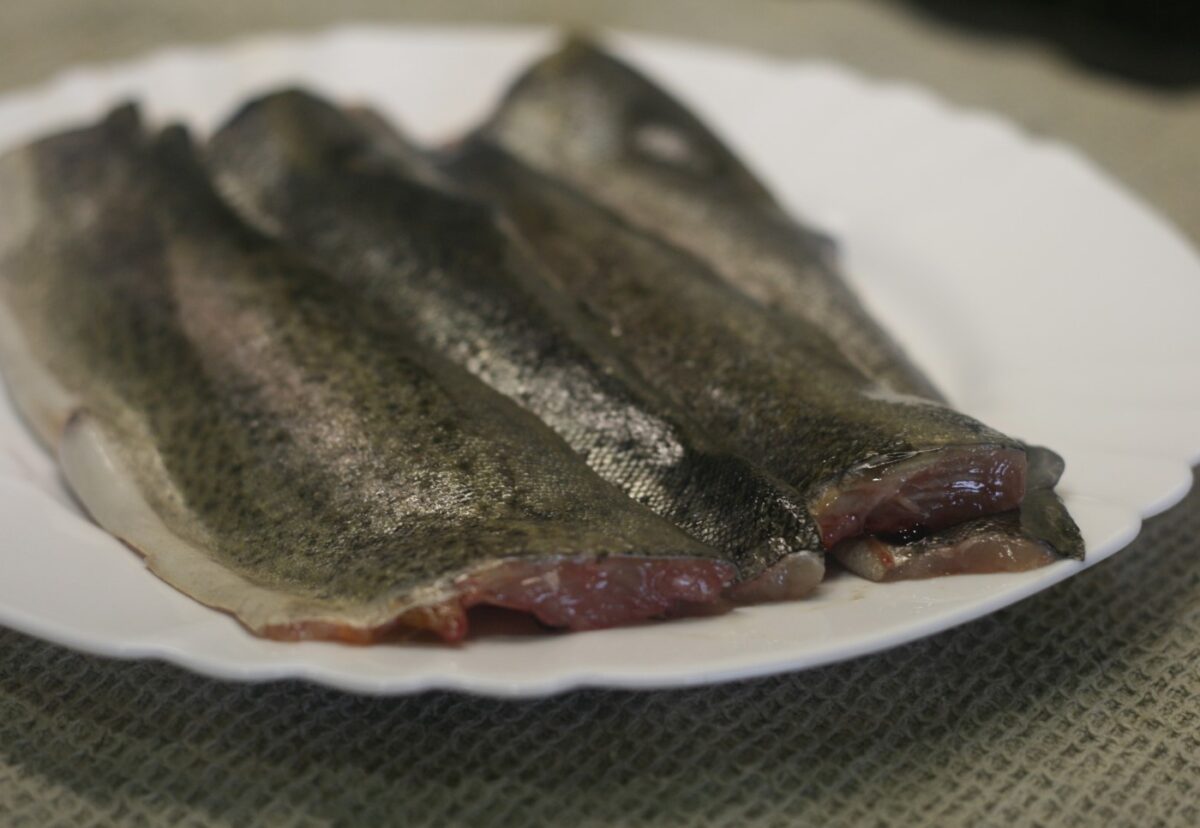 Milhojas de trucha con patatas y verduras