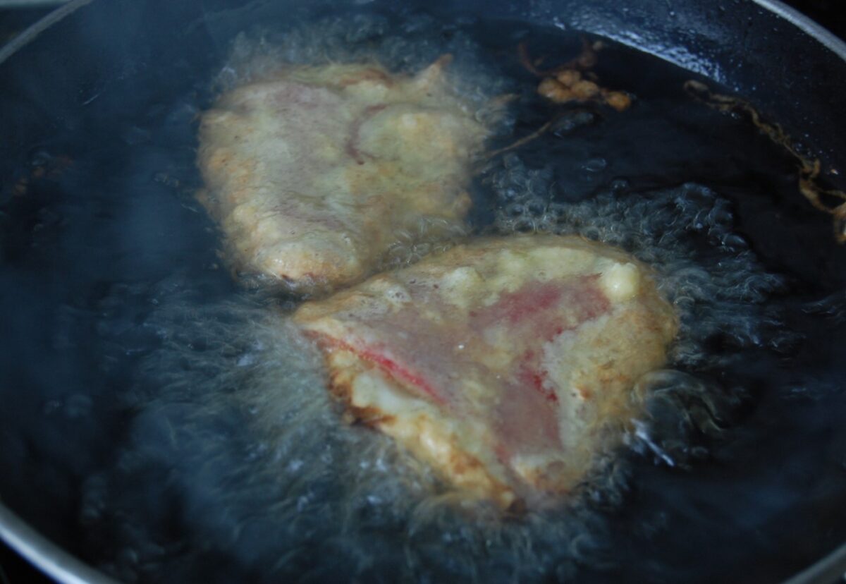Pimientos del piquillo rellenos de bacalao