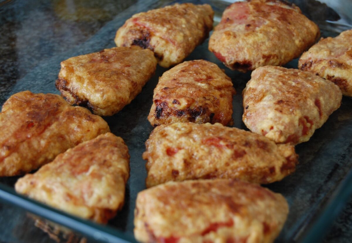 Pimientos del piquillo rellenos de bacalao