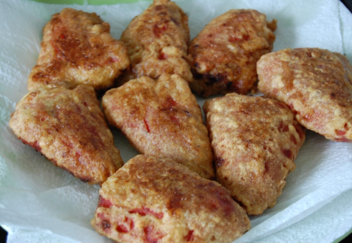 Pimientos del piquillo rellenos de bacalao