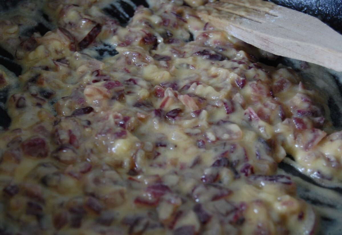 Pimientos del piquillo rellenos de bacalao