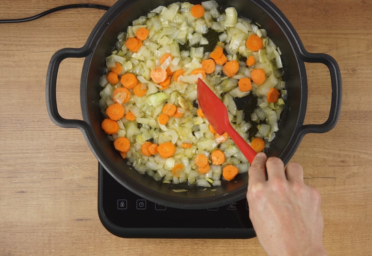 Cómo hacer caballas en escabeche