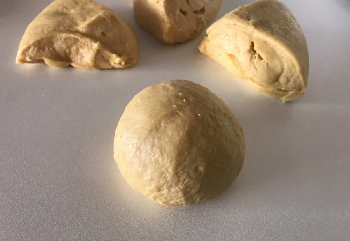 Toña de patata. Postre de Semana Santa