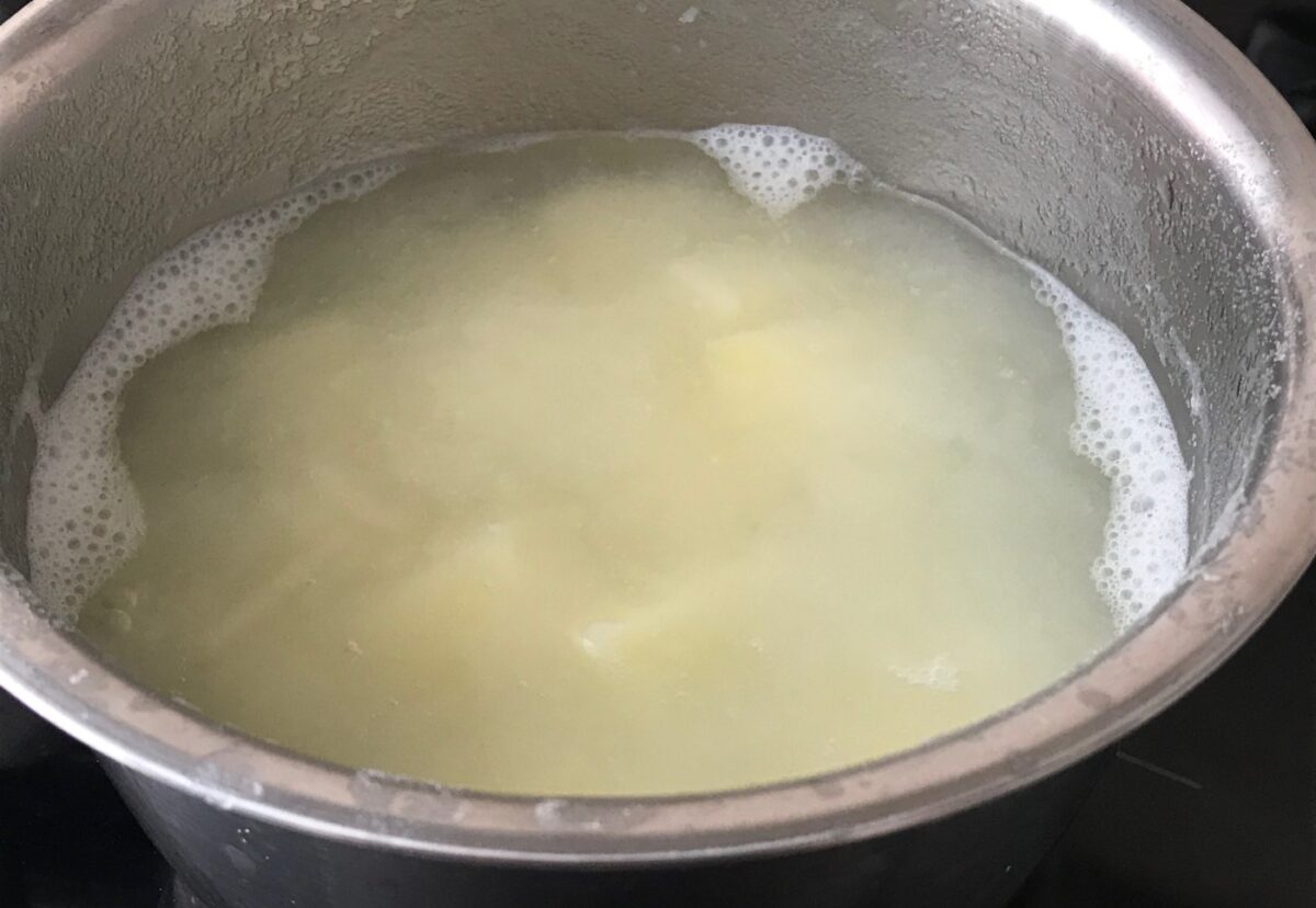 Toña de patata. Postre de Semana Santa