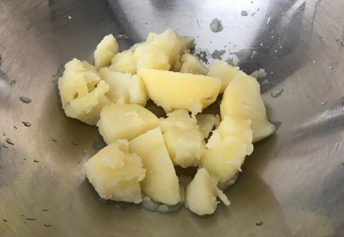 Toña de patata. Postre de Semana Santa