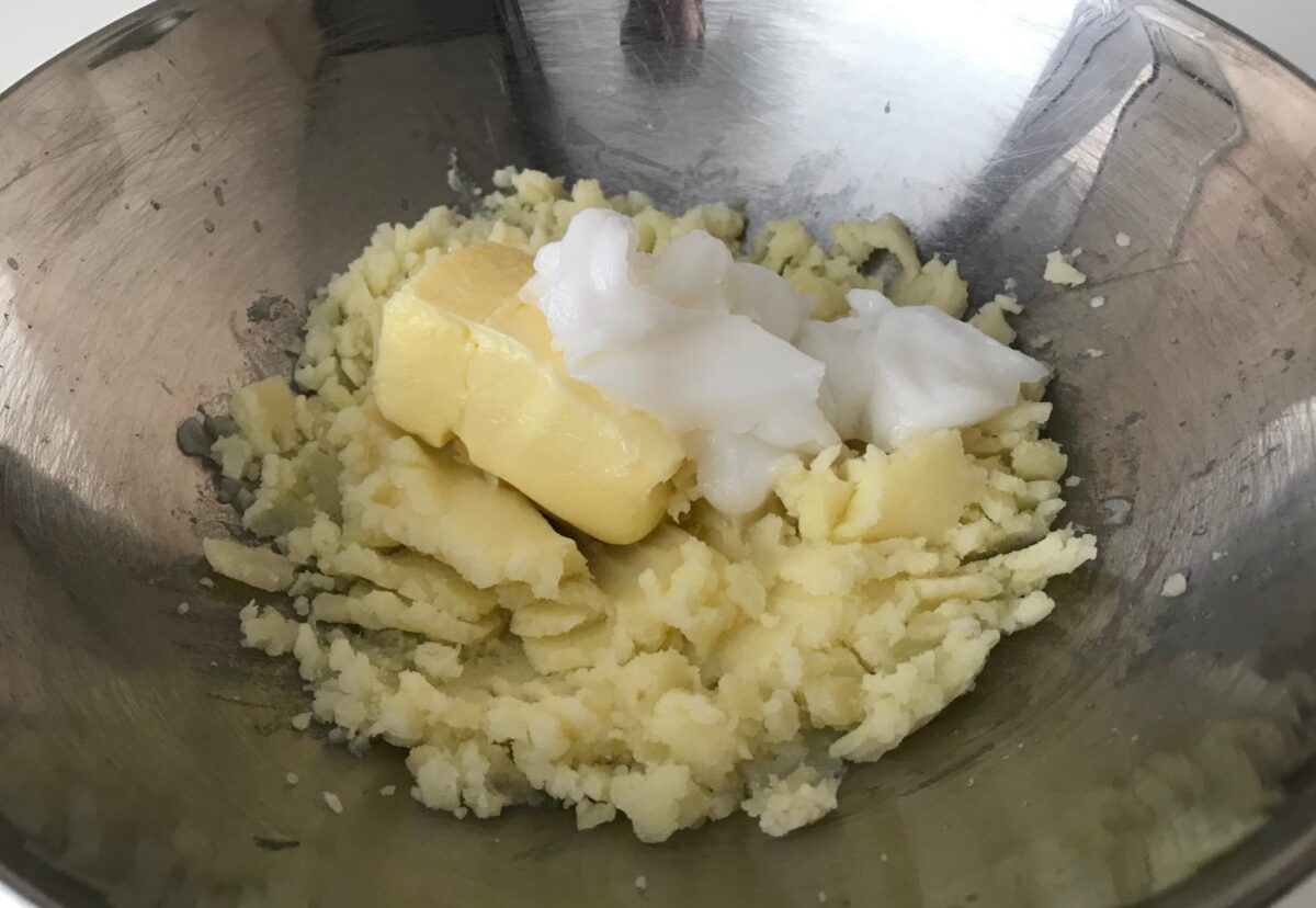 Toña de patata. Postre de Semana Santa