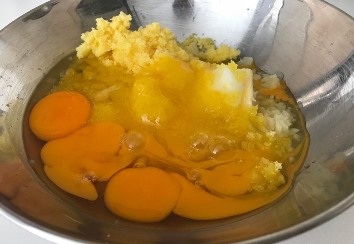 Toña de patata. Postre de Semana Santa