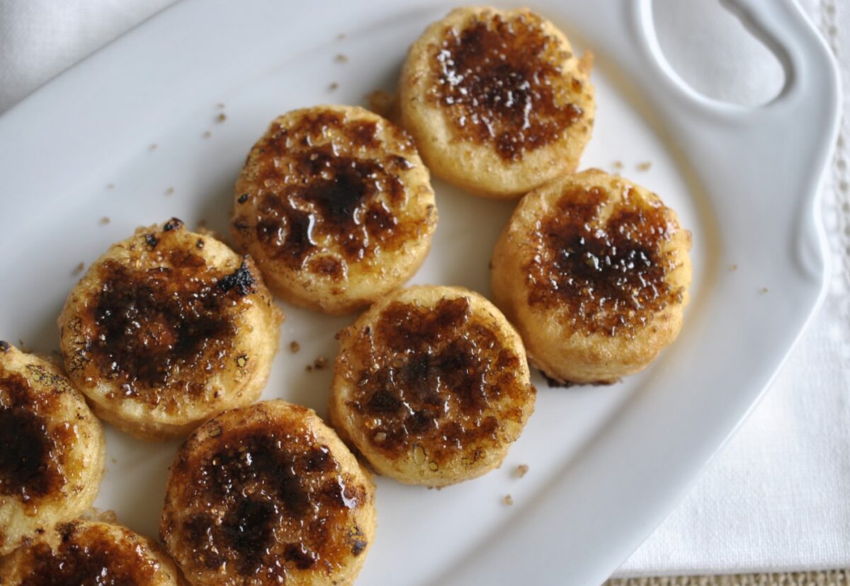 Leche frita caramelizada